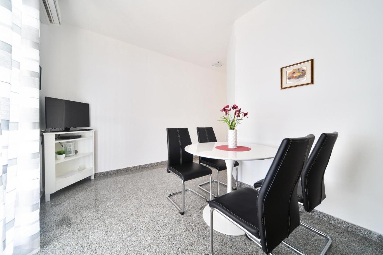 Apartments Martom Селине Экстерьер фото