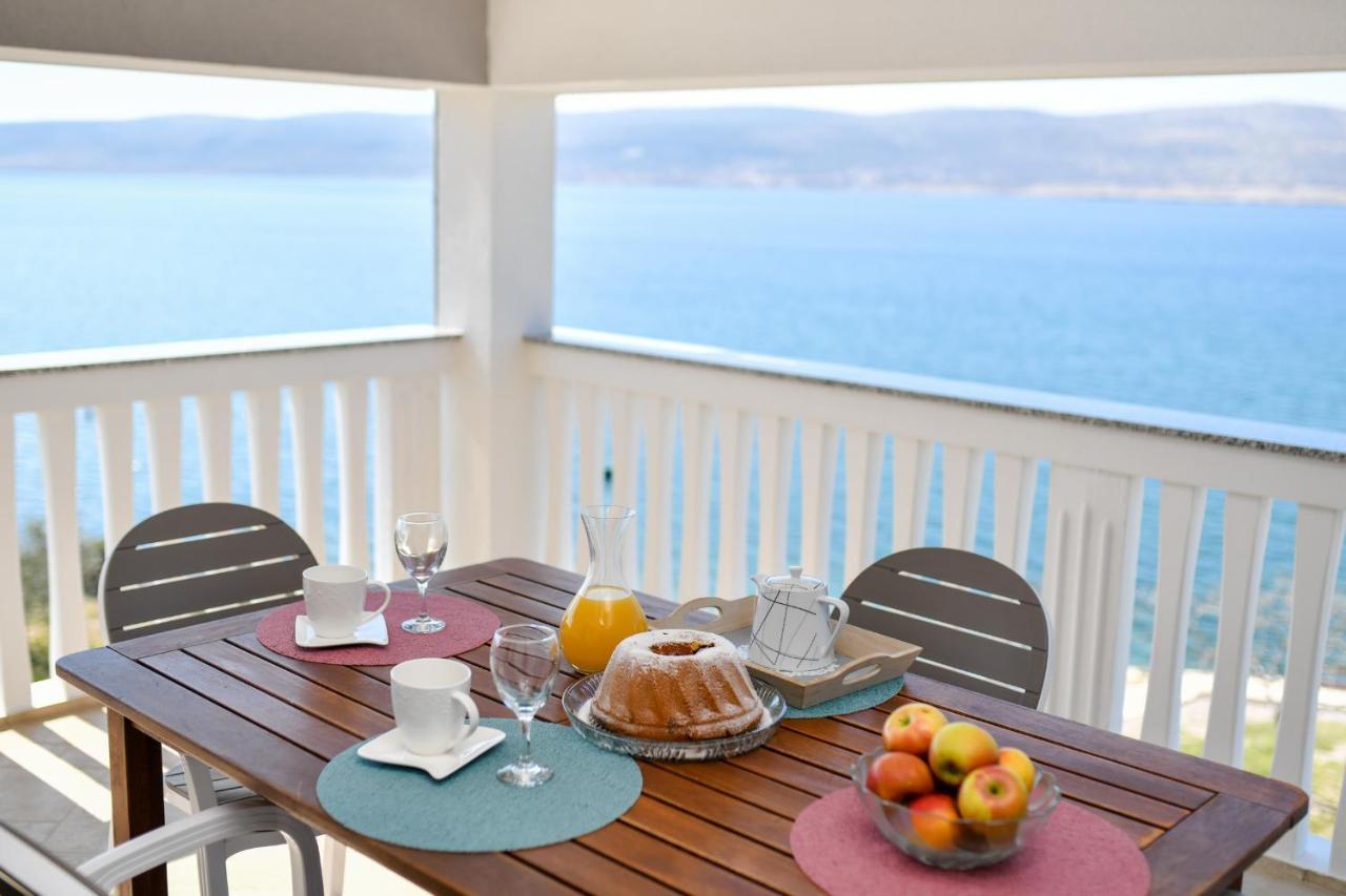Apartments Martom Селине Экстерьер фото