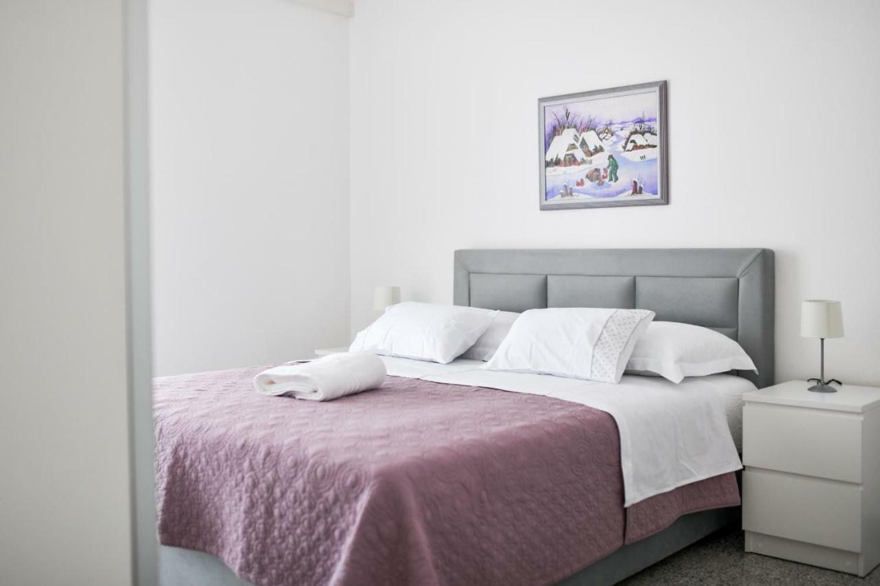 Apartments Martom Селине Экстерьер фото