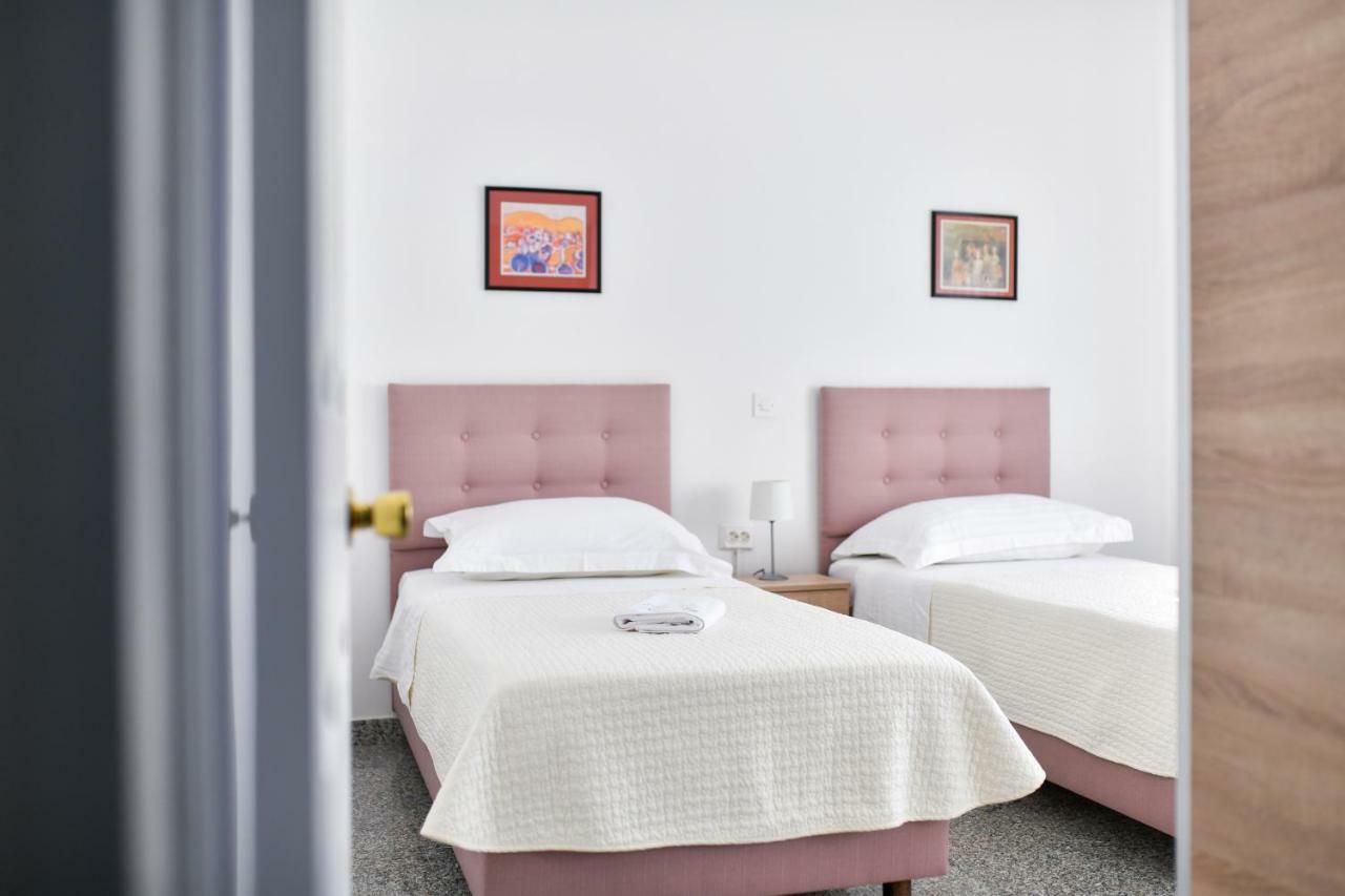 Apartments Martom Селине Экстерьер фото