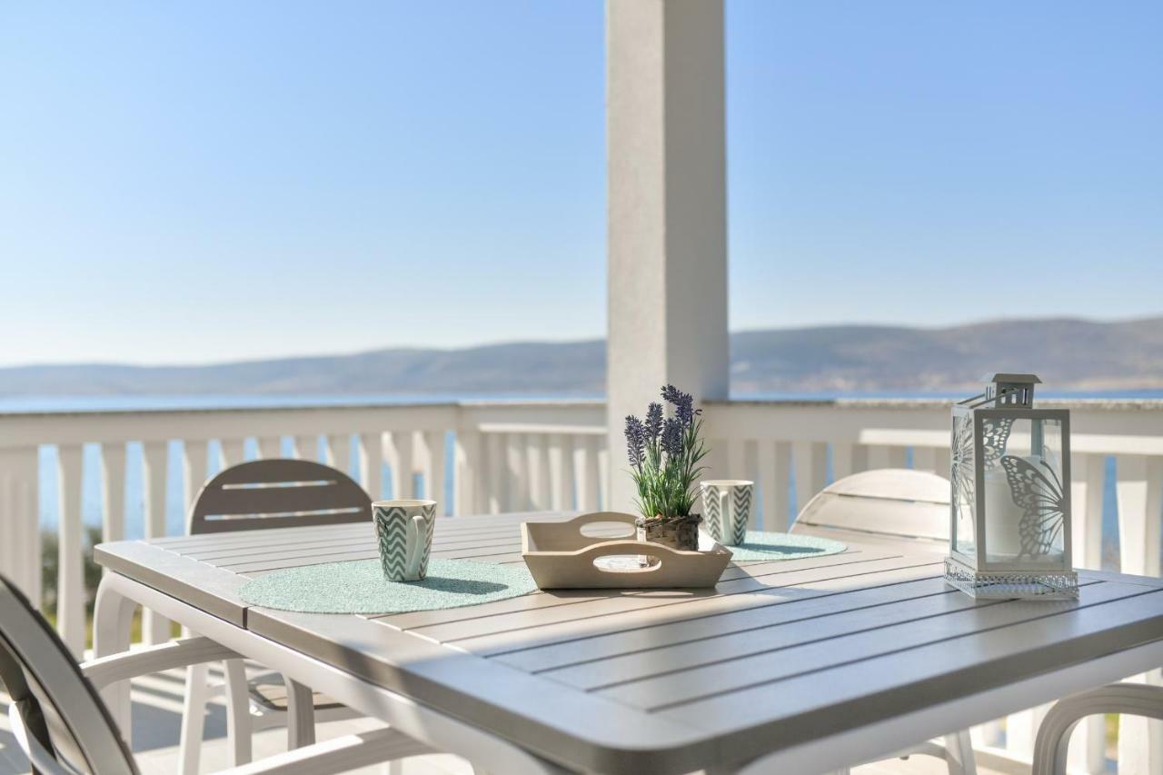 Apartments Martom Селине Экстерьер фото
