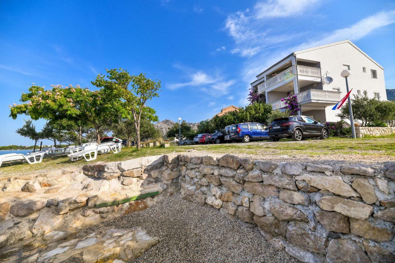 Apartments Martom Селине Экстерьер фото